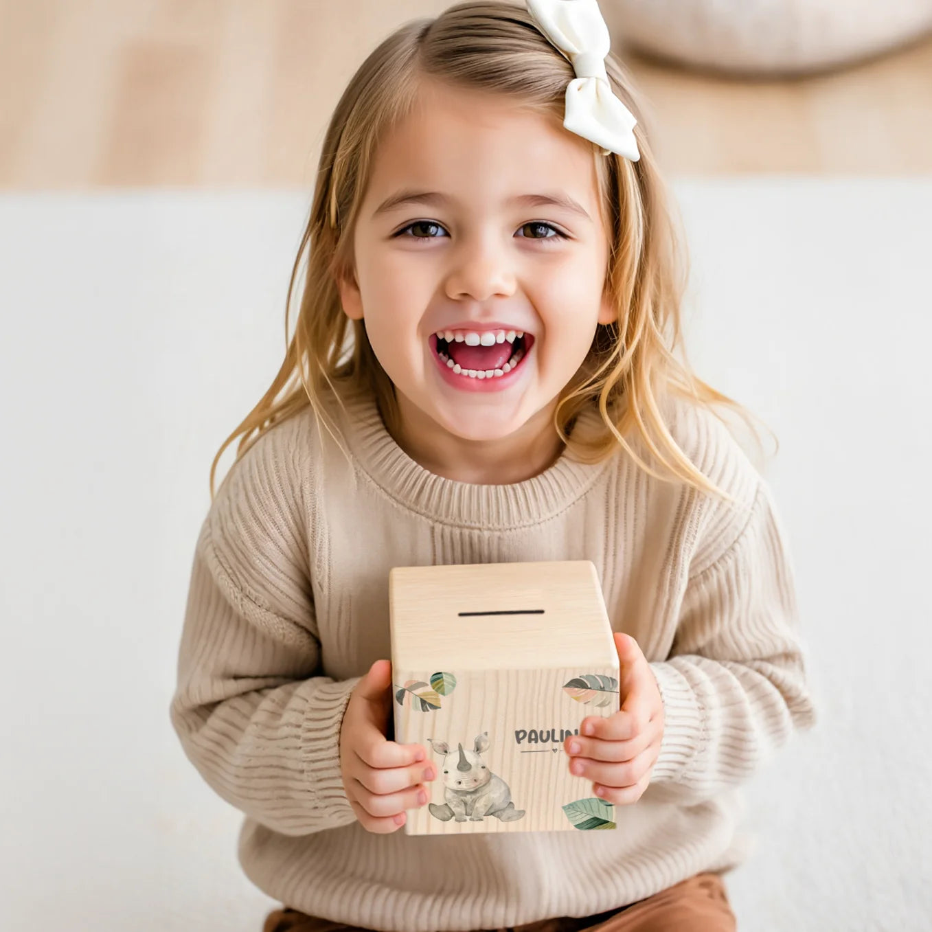 Personalized wooden money box "Wish animal"