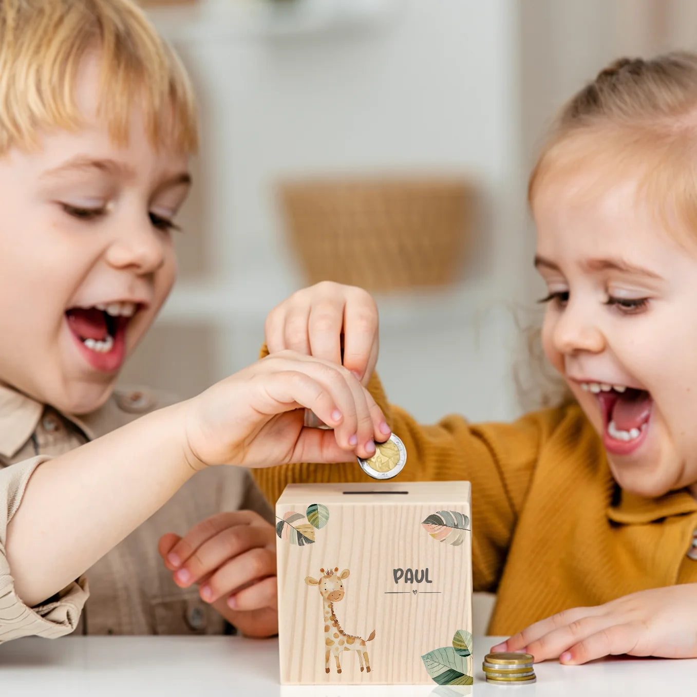 Personalized wooden money box "Wish animal"